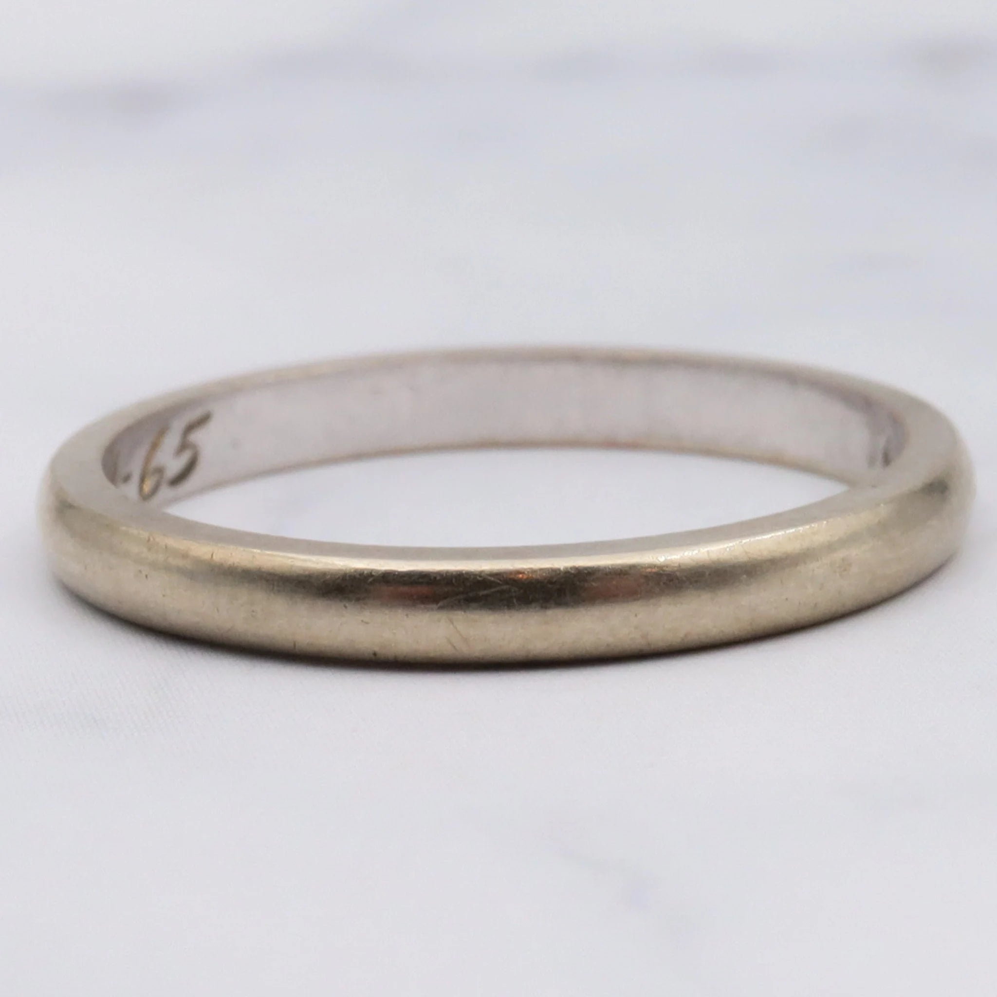 Vintage 1965 14k white gold 2mm band inscribed "Edward to Jane" size 5.75